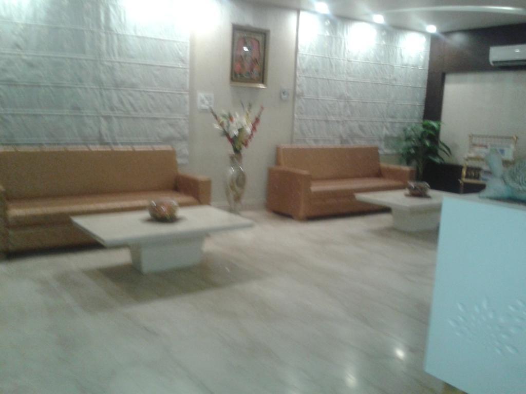Vrindāvan Hotel Krishna International מראה חיצוני תמונה