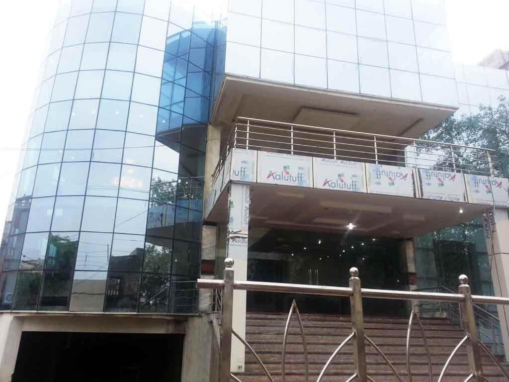 Vrindāvan Hotel Krishna International מראה חיצוני תמונה